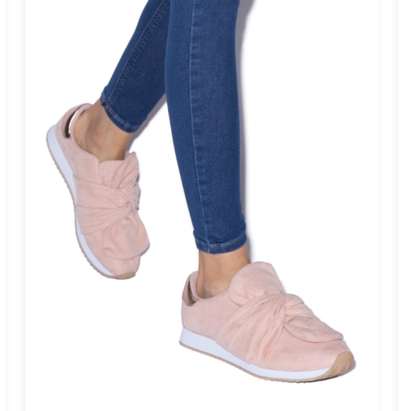 JustFab Shoes - Blush Pink Knotted Bow 🎀 Sneakers